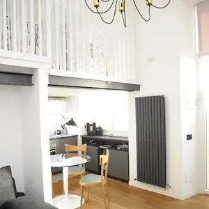  Apartament Via Lecco,