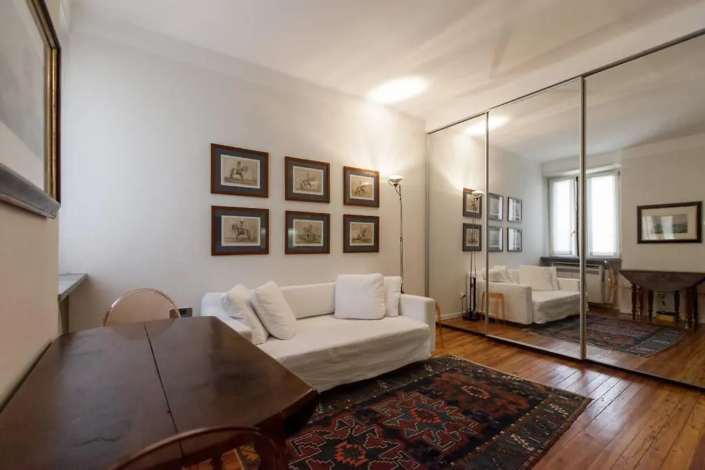 Charming Apartment In Milan Porta Venezia location